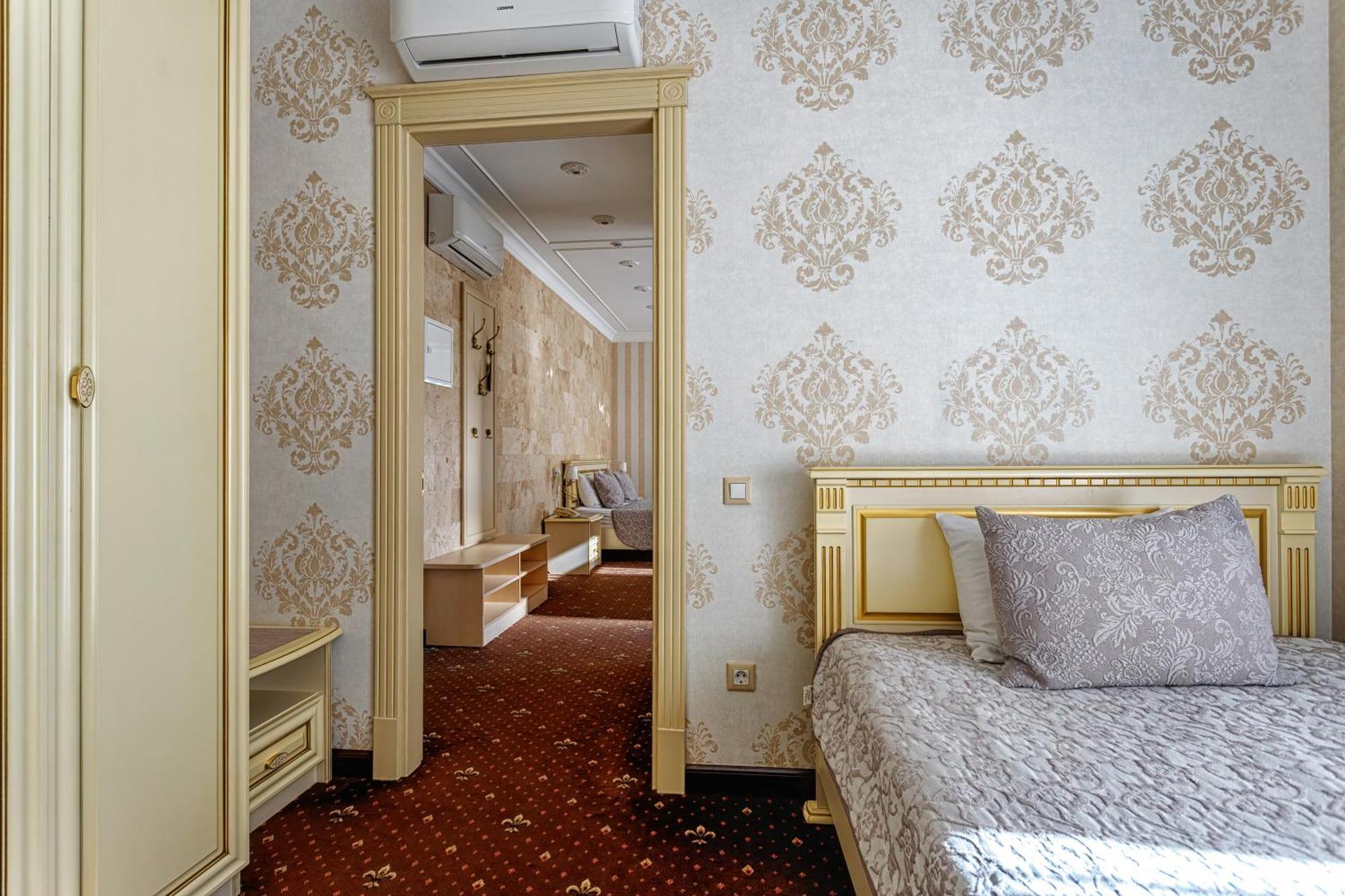 Vintage Na Bulvare Odessa Luaran gambar